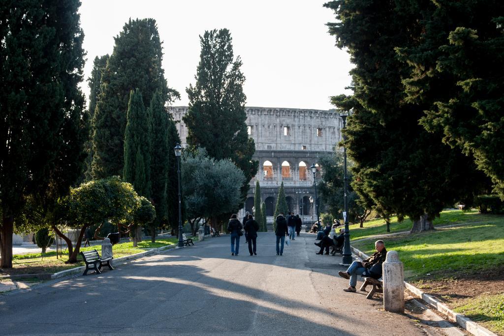 Domusamor Colosseo Рим Екстериор снимка